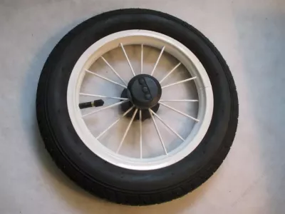 Kolečko ke kočárku kovové nafukovací bílé 12" - s ložiskem.