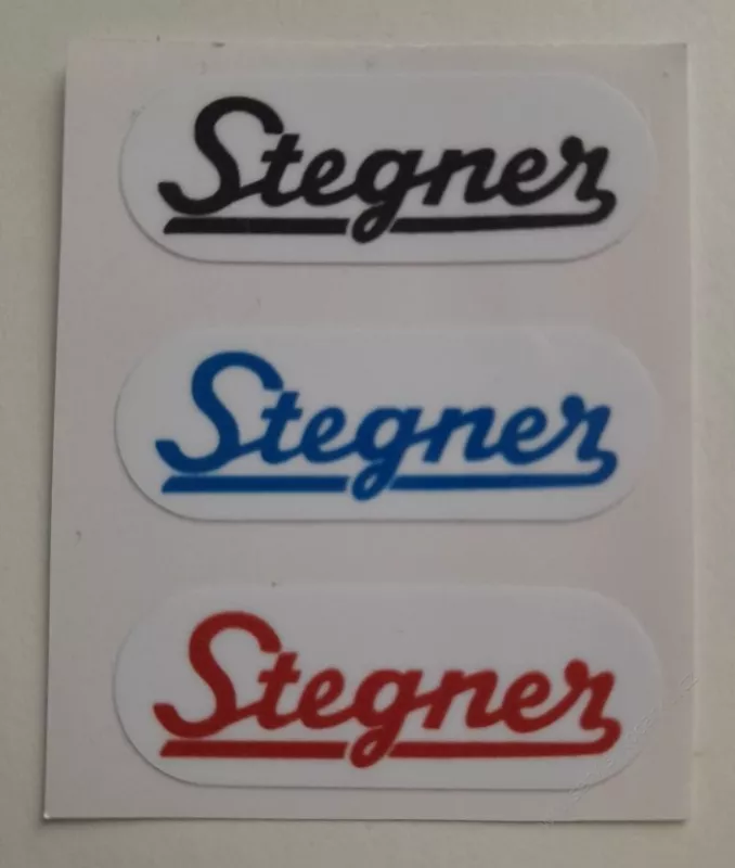 Nálepka STEGNER malá bílá + barva.