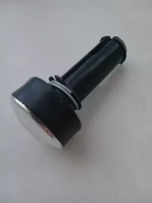 Střed kolečka TAKO - chrom - ø 10 mm.