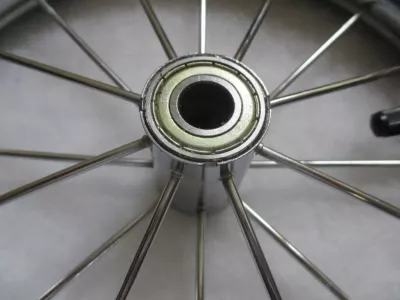 Kolečko ke kočárku kovové nafukovací 12" - s ložiskem.