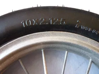 Kolečko ke kočárku plastové nafukovací 10" - s ložiskem.