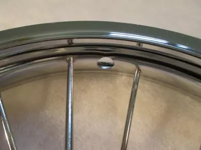 Ráfek kolečka chromovaný 12" - s ložiskem.