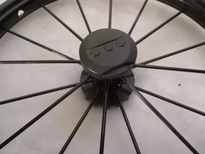 Ráfek kolečka 14" - černý lesklý.