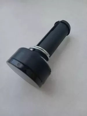 Střed kolečka TAKO - černý - ø 10 mm.