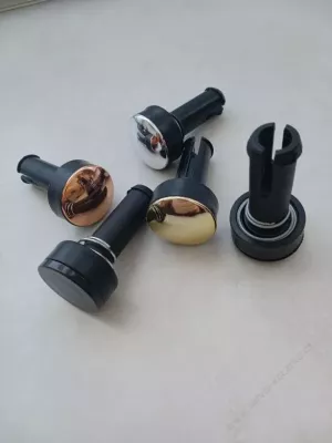 Střed kolečka TAKO - měď - ø 10 mm.