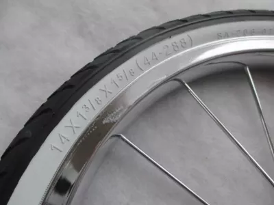 Kolečko ke kočárku kovové nafukovací 14" ROAN - s ložiskem. Kolečko ke kočárku kovové nafukovací 14" ROAN - s ložiskem.