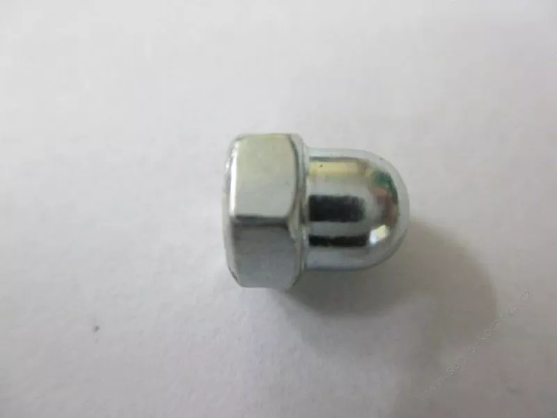 Matka klobouková M5